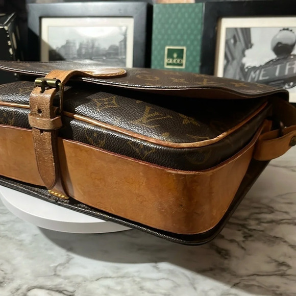 LOUIS VUITTON CARTOUCHIERE MONOGRAM GM CROSSBODY SHOULDER BAG - Picture 6 of 15